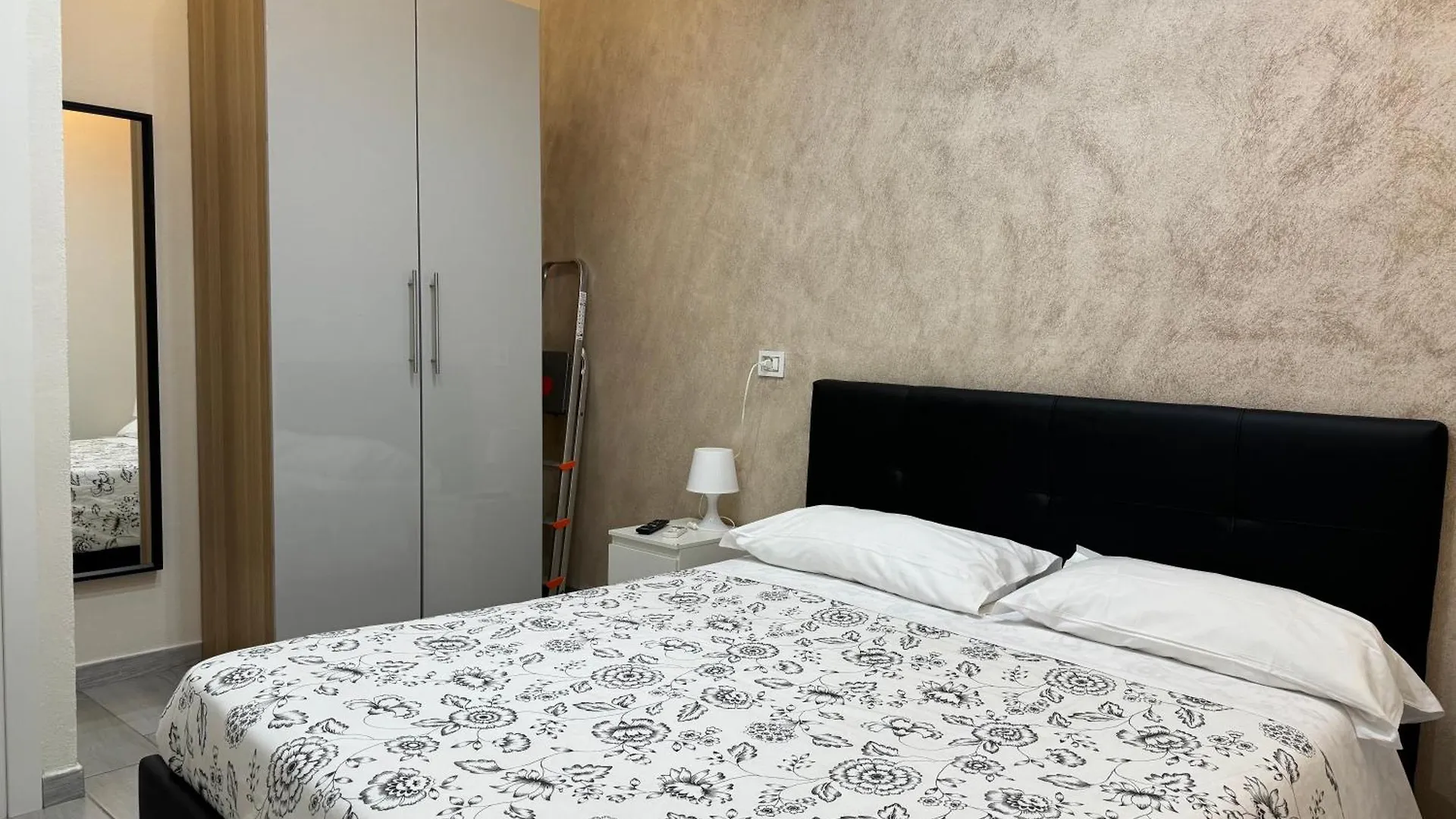 Meghan Home Catane Appartement